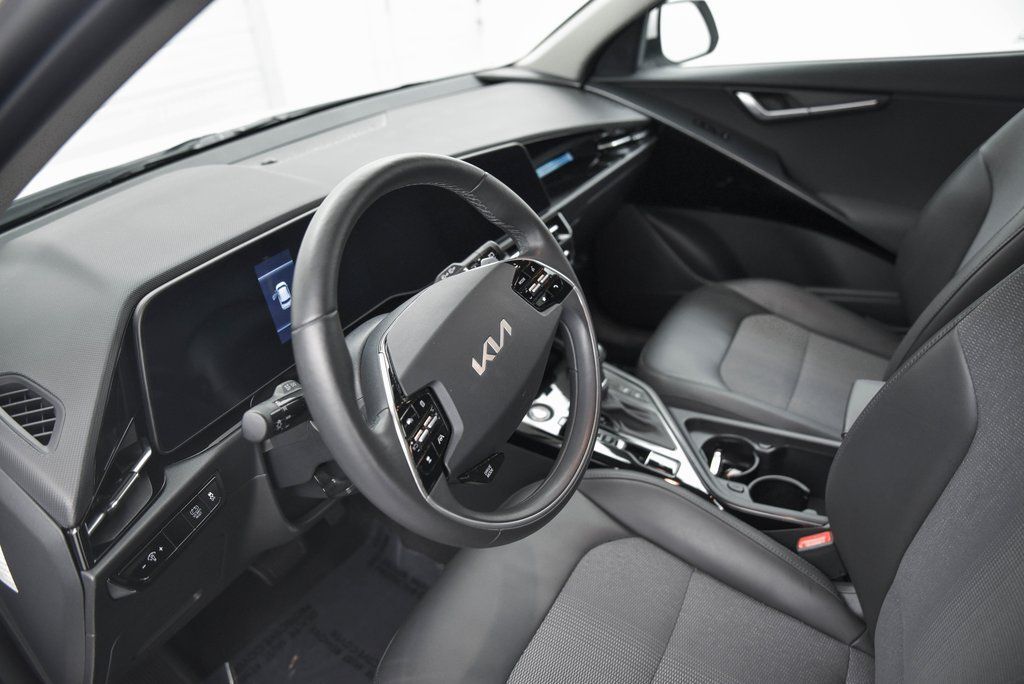 2023 Kia Niro EX Akron OH