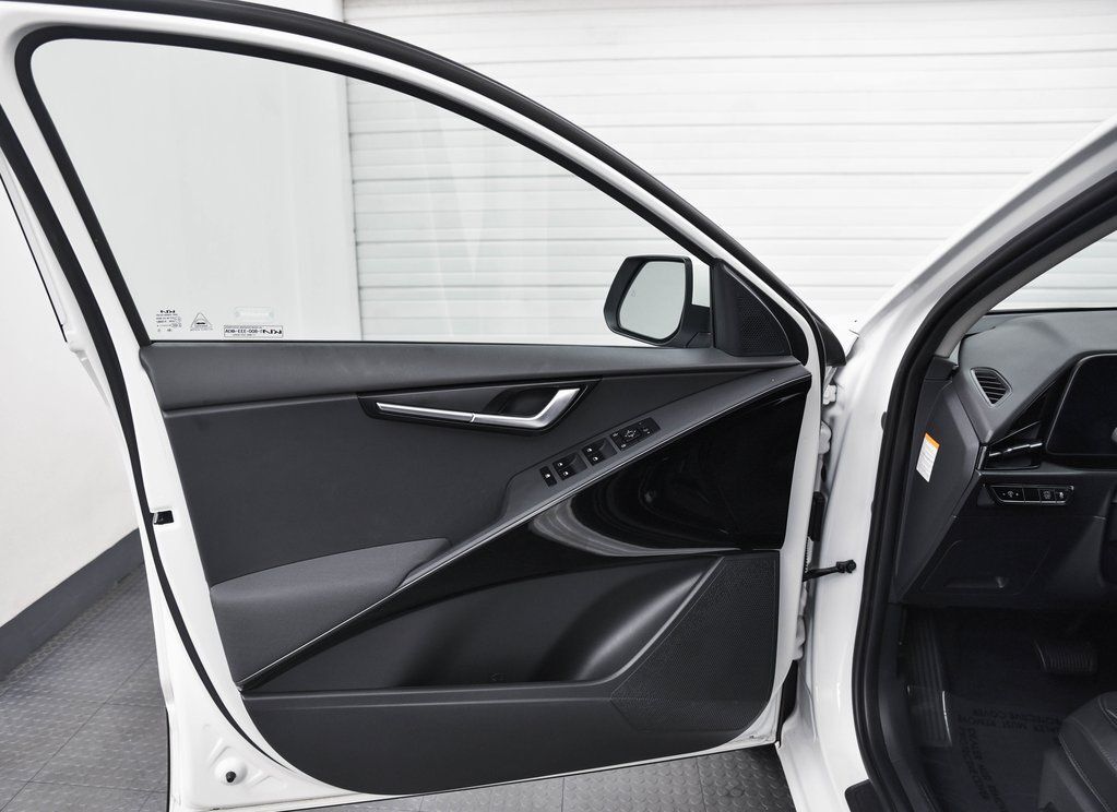 2023 Kia Niro EX Akron OH