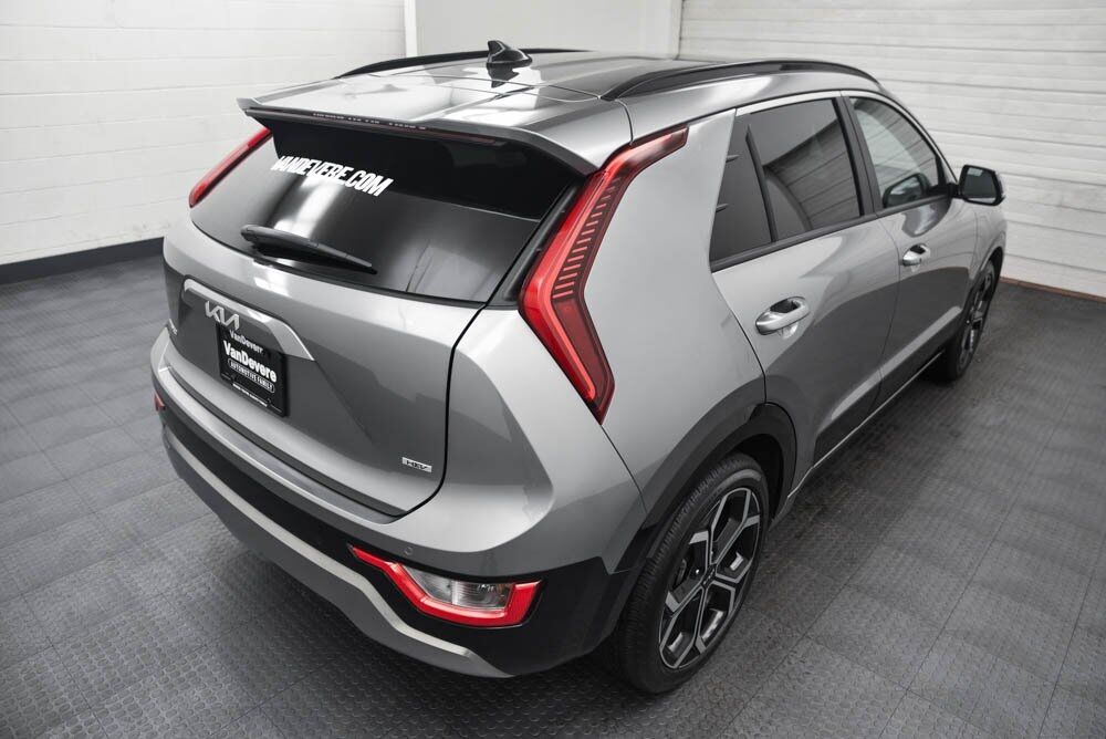 2023 Kia Niro EX Touring Akron OH