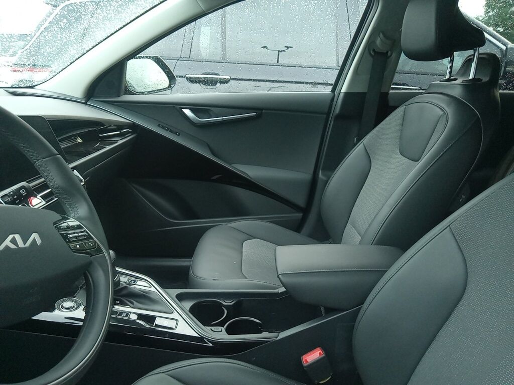 2023 Kia Niro EX Touring Akron OH