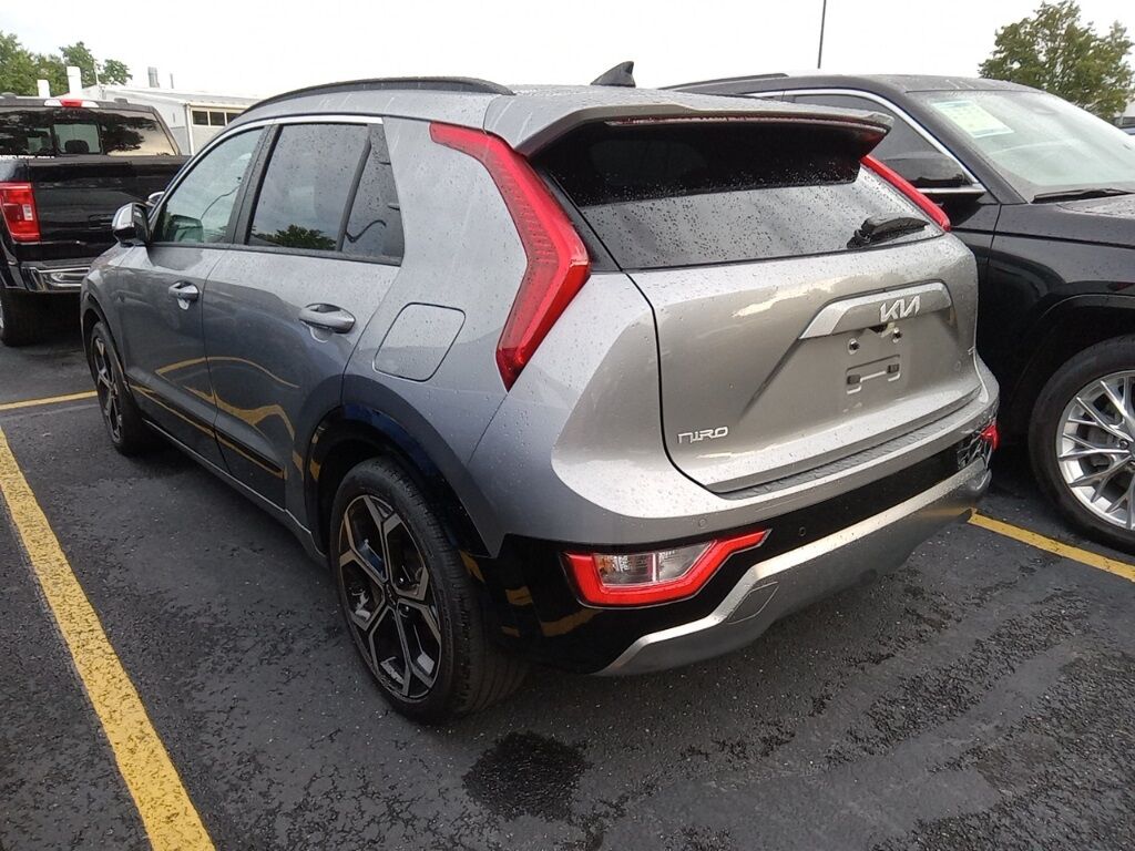 2023 Kia Niro EX Touring Akron OH