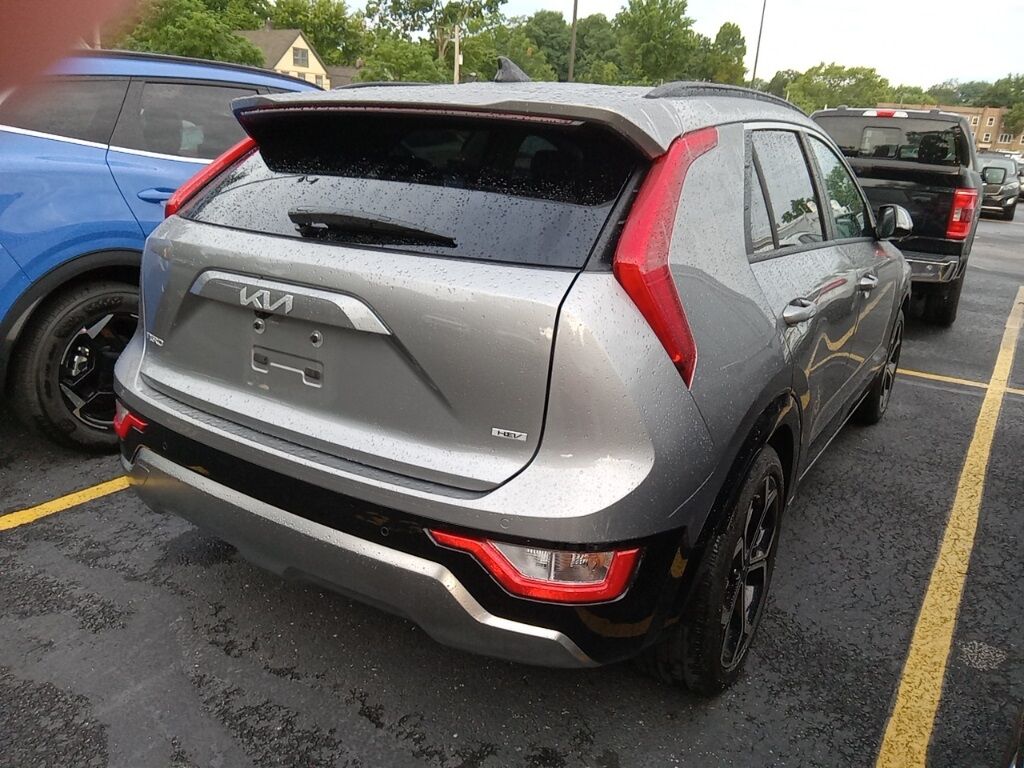 2023 Kia Niro EX Touring Akron OH