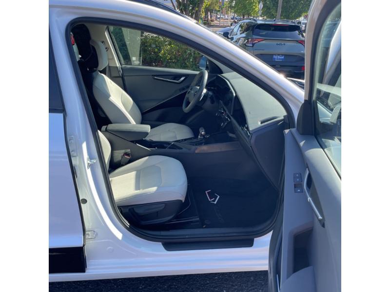 2023 Kia Niro EX Touring Eureka CA