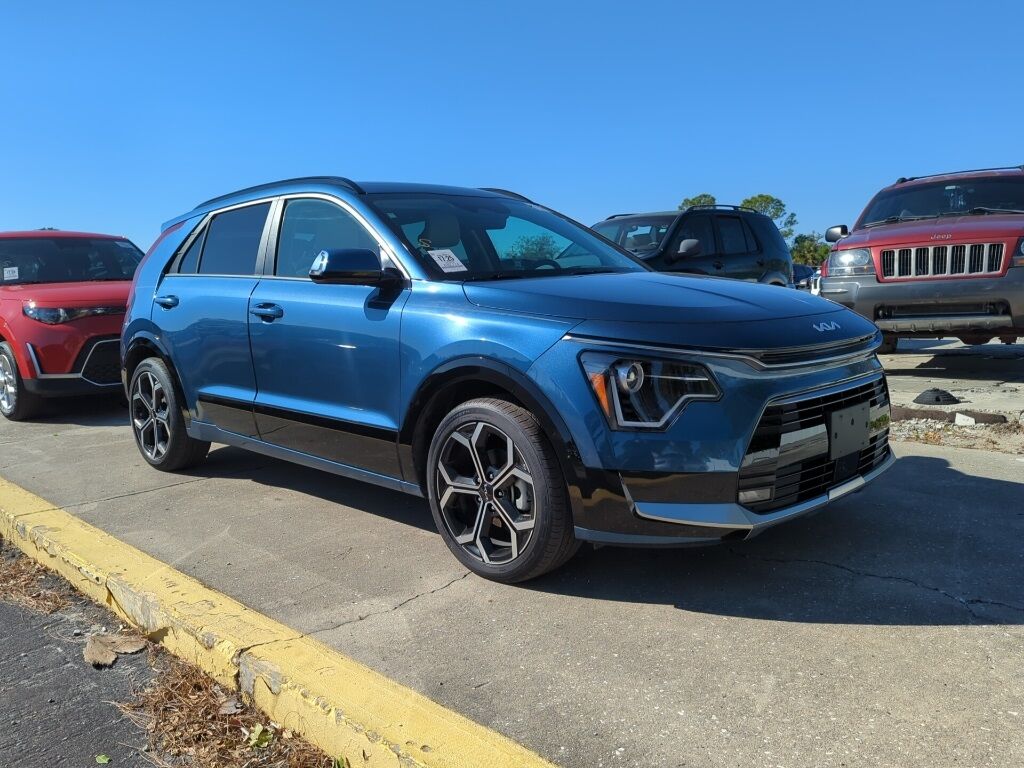 2023 Kia Niro EX Touring Oshkosh WI
