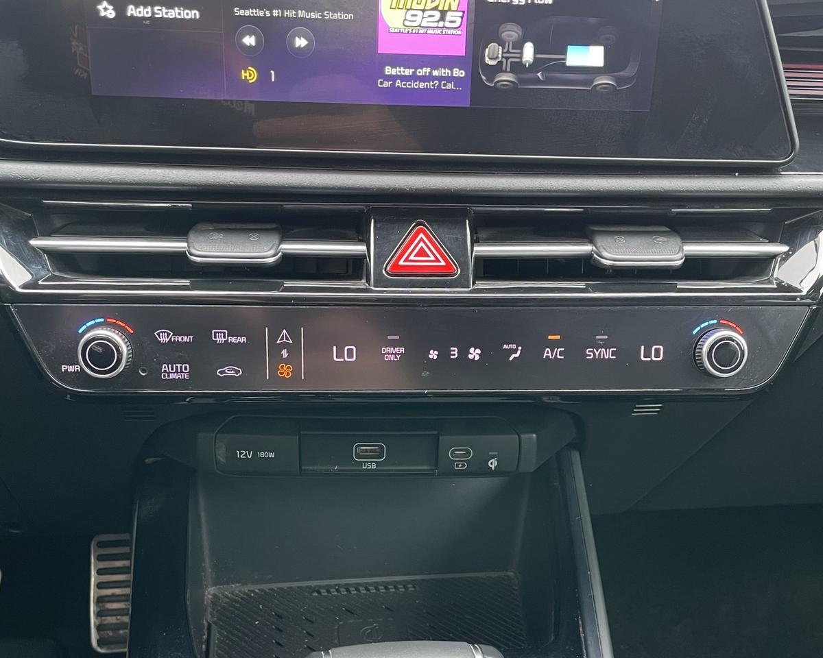 2023 Kia Niro EX Touring Wagon 4D Port Orchard WA