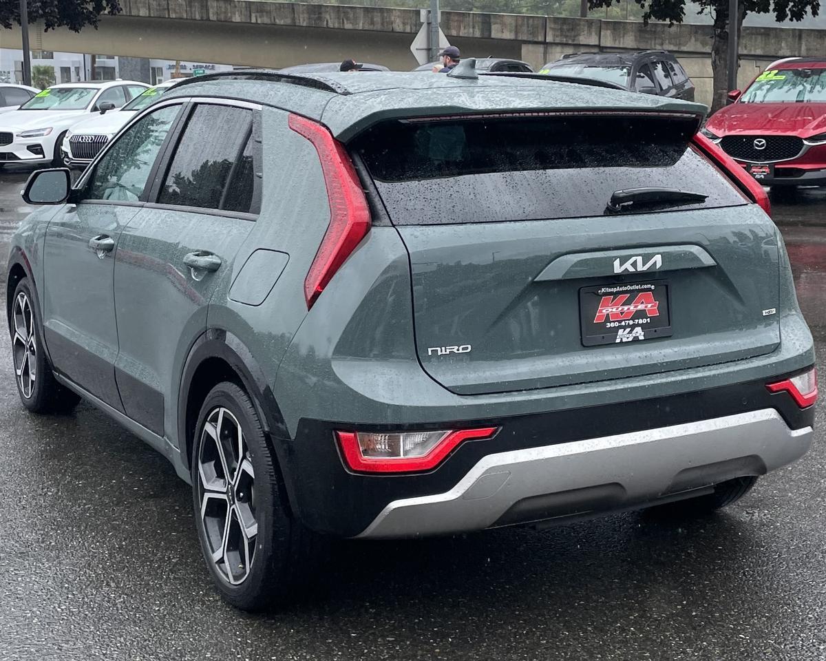 2023 Kia Niro EX Touring Wagon 4D Port Orchard WA