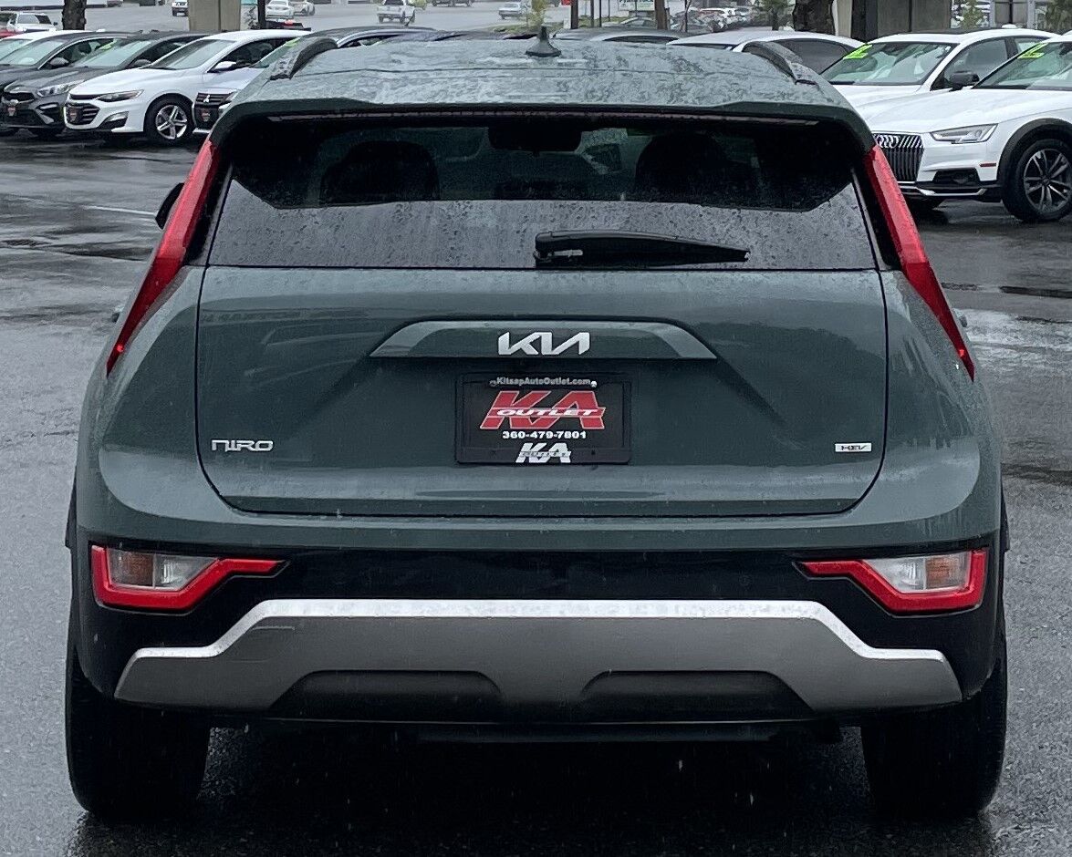 2023 Kia Niro EX Touring Wagon 4D Port Orchard WA