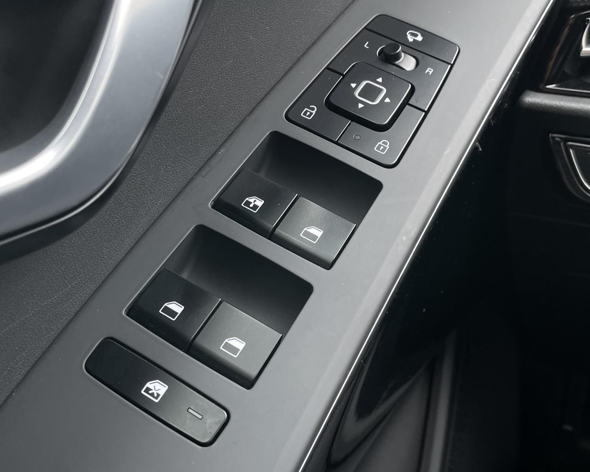 2023 Kia Niro EX Touring Wagon 4D Port Orchard WA