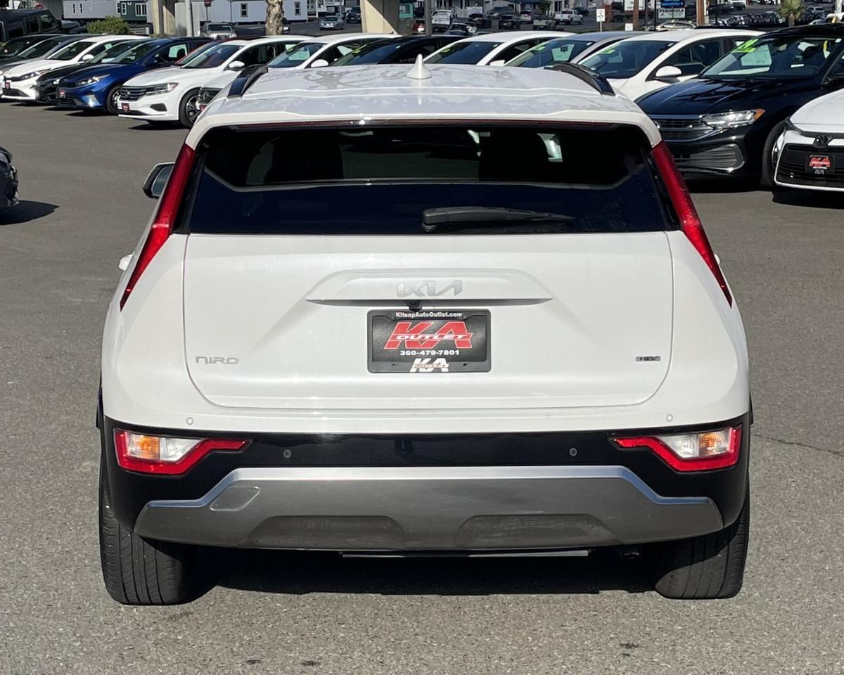 2023 Kia Niro EX Touring Wagon 4D Port Orchard WA