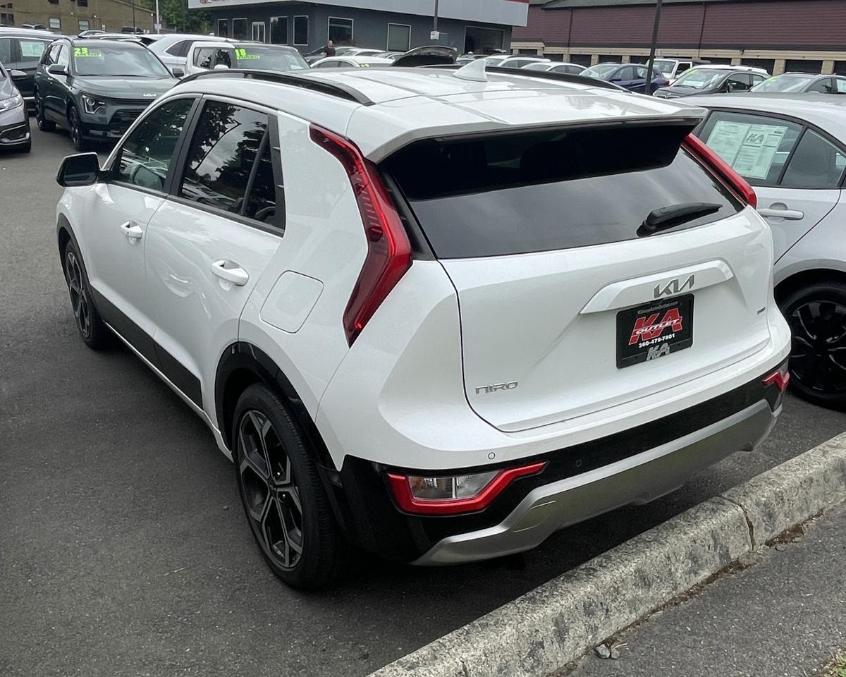2023 Kia Niro EX Touring Wagon 4D Port Orchard WA