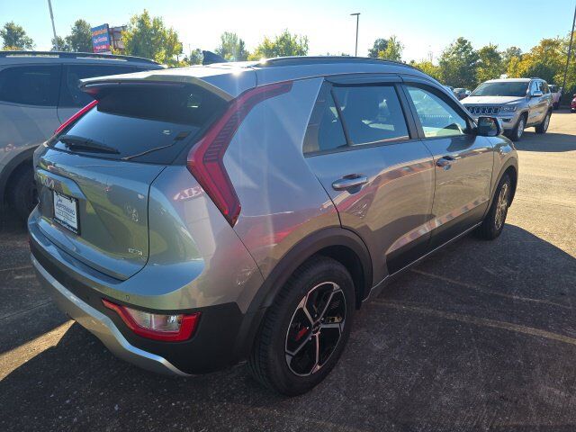 2023 Kia Niro EX