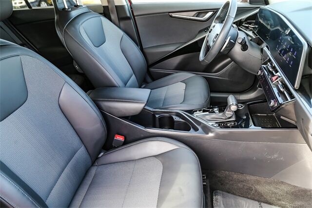 2023 Kia Niro EX Tacoma WA