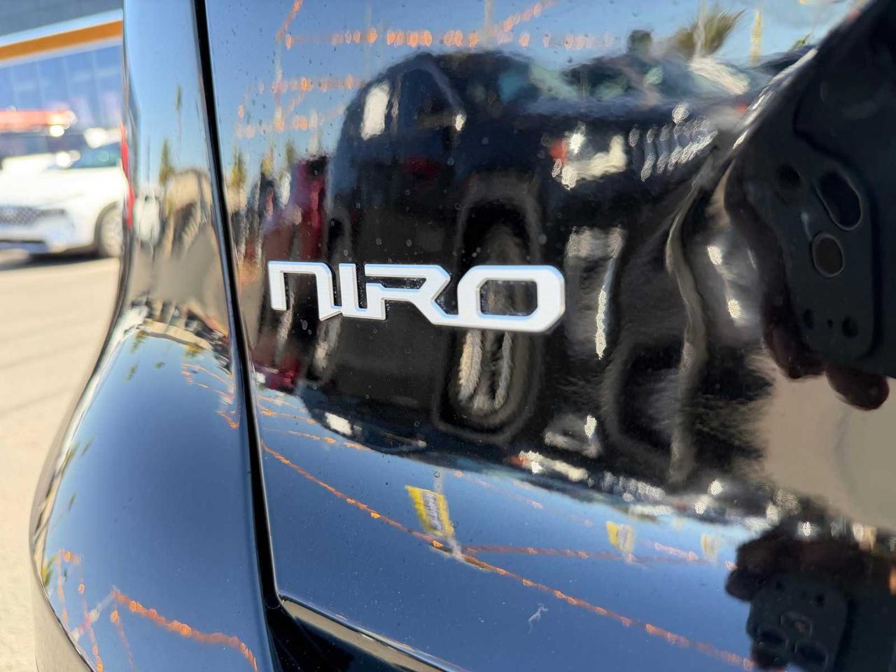 2023 Kia Niro Plug-In Hybrid SX Touring Irving TX