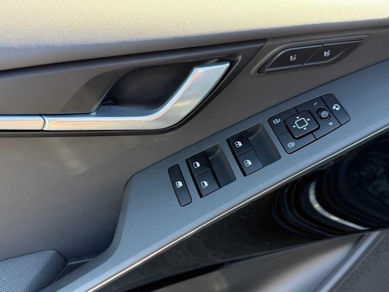2023 Kia Niro Plug-In Hybrid SX Touring Irving TX