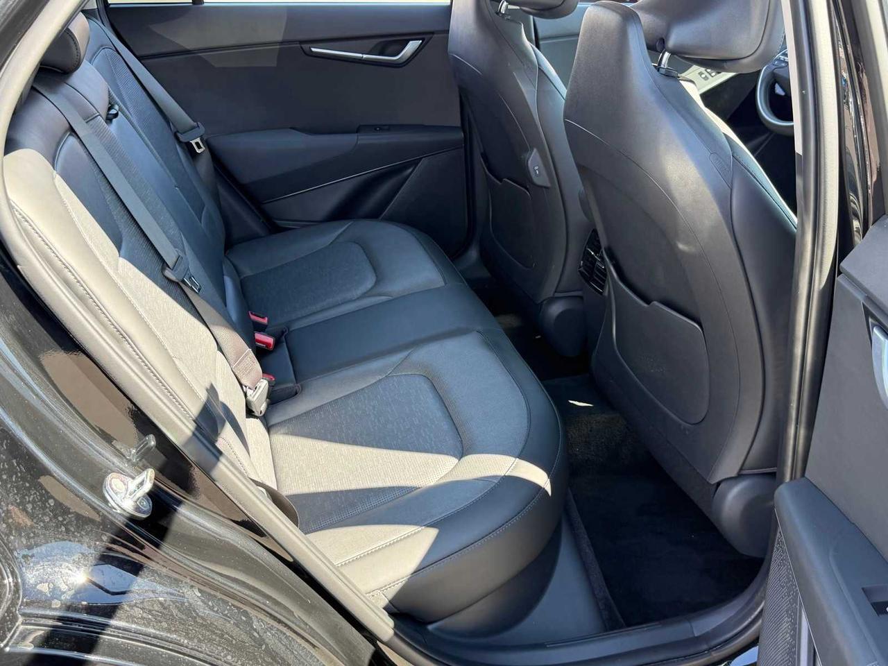 2023 Kia Niro Plug-In Hybrid SX Touring Irving TX