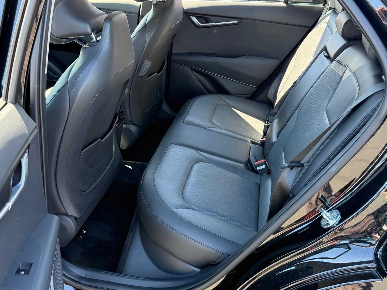2023 Kia Niro Plug-In Hybrid SX Touring Irving TX