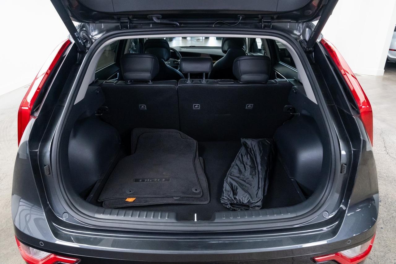2023 Kia Niro SX 1 Owner Vented Seats Moonroof Portland OR