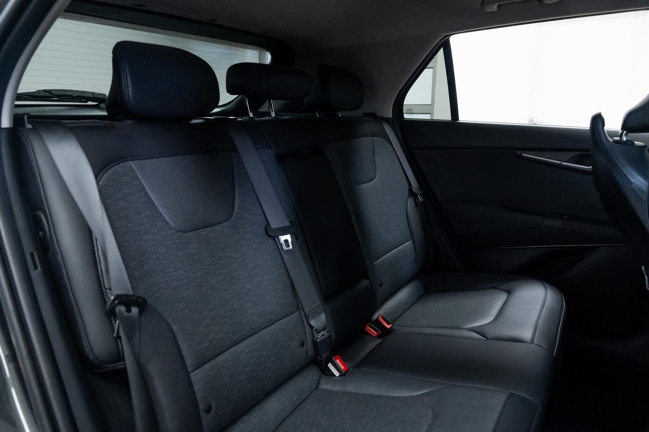 2023 Kia Niro SX 1 Owner Vented Seats Moonroof Portland OR
