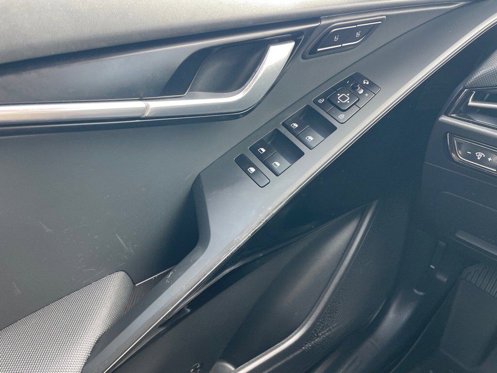 2023 Kia Niro SX Oak Ridge TN