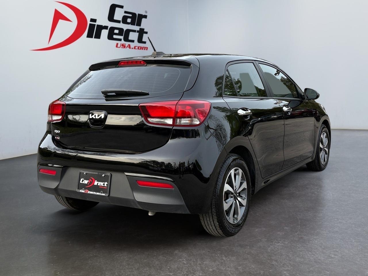 2023 Kia Rio 5-Door S, FORWARD COLLISION ASSIST, BLIND SPOT ALERT, PUSH BUTTON START, APPLE CARPLAY/ANDROID AUTO, LOW MILES, ONLY 1 OWNER, CLEAN CARFAX, THIS CAR IS PERFECT AND READY TO GO!