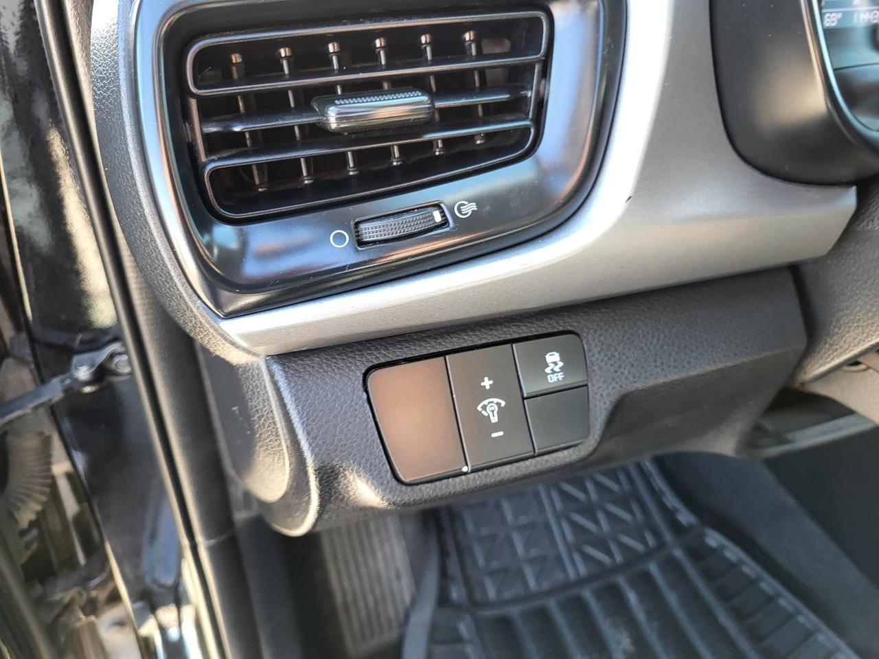 2023 Kia Rio S IVT Beeville TX