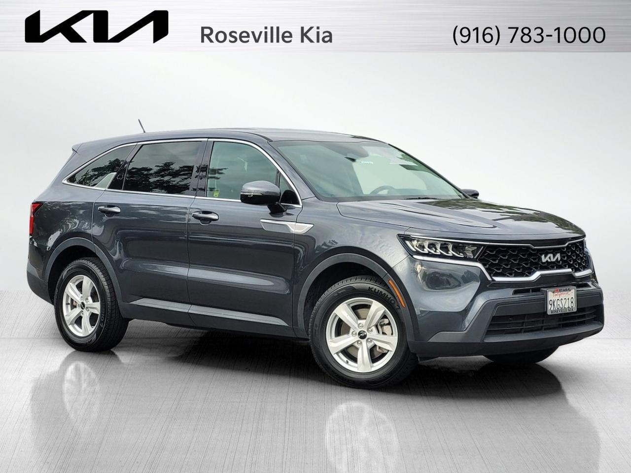 2023 Kia SORENTO LX
