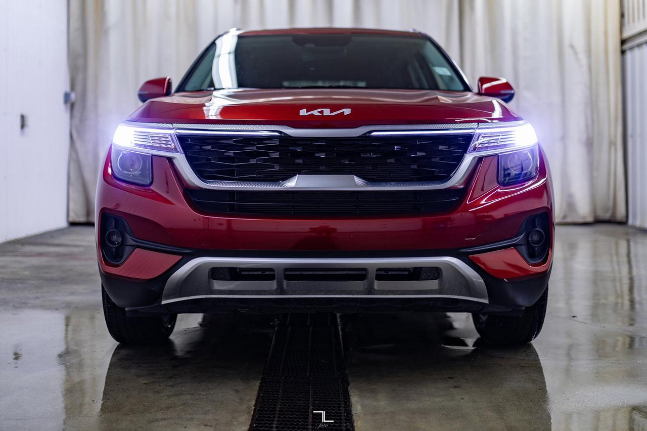 2023 Kia Seltos AWD EX Leather Roof BCam Red Deer AB