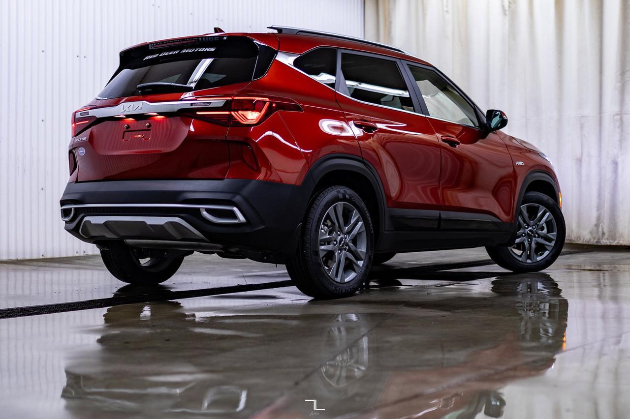 2023 Kia Seltos AWD EX Leather Roof BCam Red Deer AB