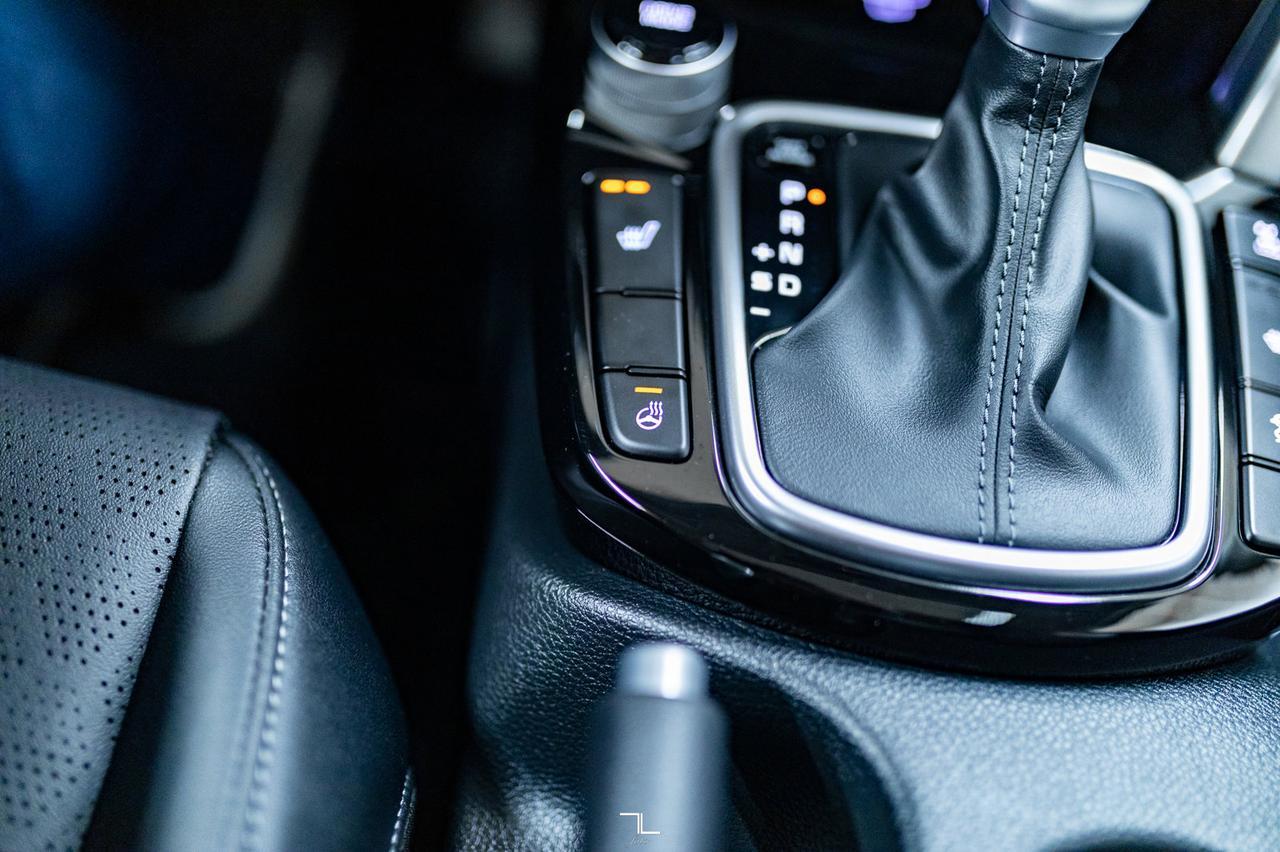 2023 Kia Seltos AWD EX Leather Roof BCam Red Deer AB