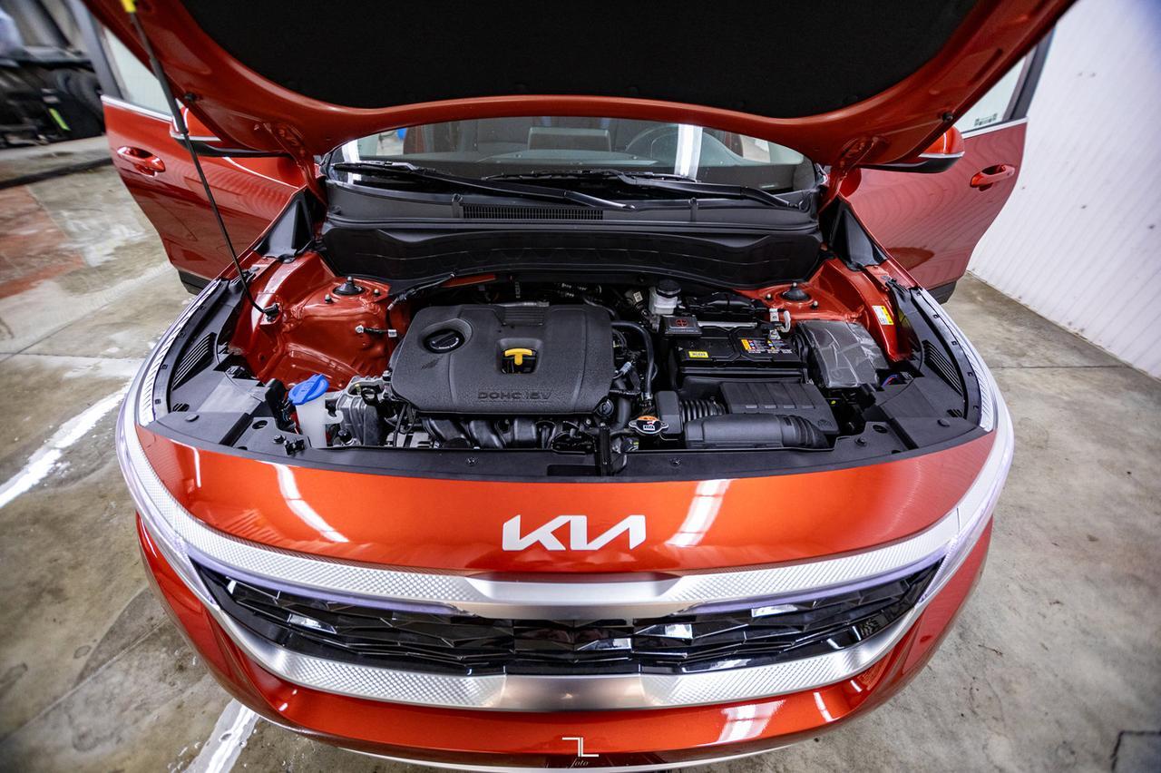 2023 Kia Seltos AWD EX Leather Roof BCam Red Deer AB