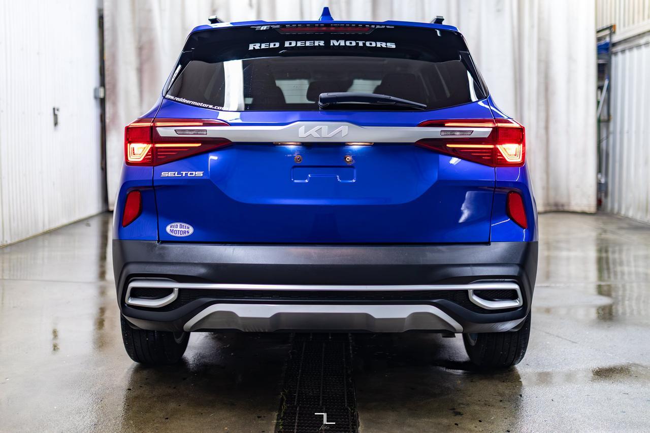 2023 Kia Seltos AWD EX Leather Roof BCam Red Deer AB