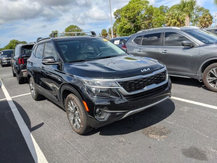 2023 Kia Seltos EX Oshkosh WI