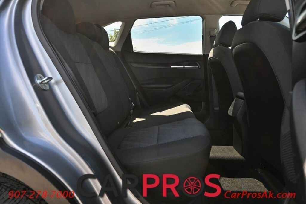 2023 Kia Seltos LX - AWD - Premium Cloth Seats - Power Locks, Windows & Mirrors - Lane Assist & Forward Collision Alert - Apple Carplay & Android Auto - USB Input - Back Up Camera - Cruise Control - 31 MPG - 1-Owner Anchorage AK
