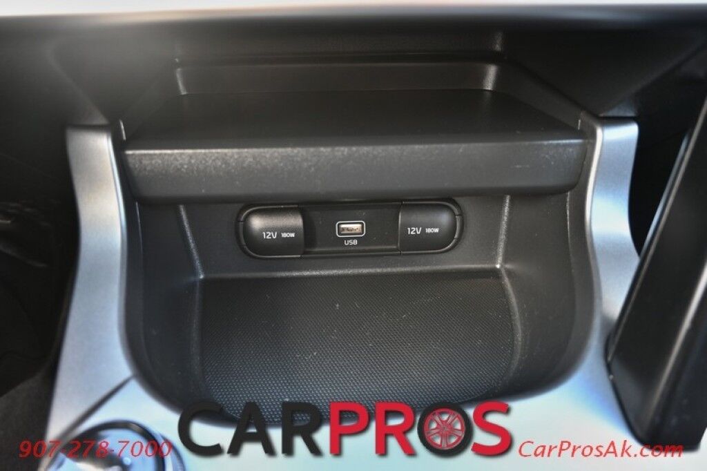 2023 Kia Seltos LX - AWD - Premium Cloth Seats - Power Locks, Windows & Mirrors - Lane Assist & Forward Collision Alert - Apple Carplay & Android Auto - USB Input - Back Up Camera - Cruise Control - 31 MPG - 1-Owner Anchorage AK