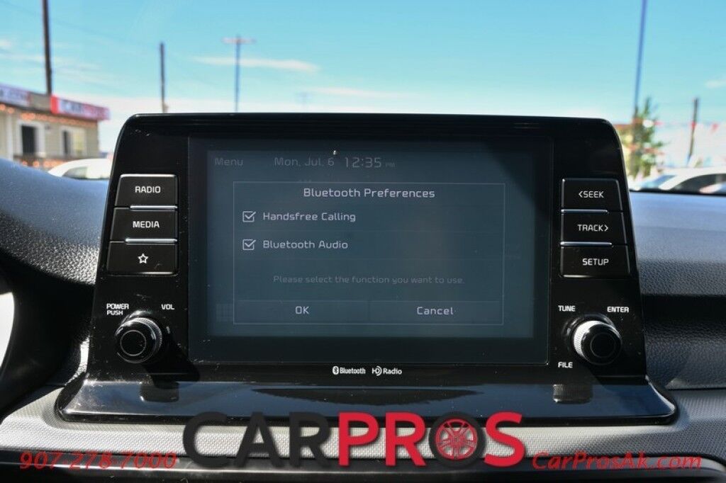 2023 Kia Seltos LX - AWD - Premium Cloth Seats - Power Locks, Windows & Mirrors - Lane Assist & Forward Collision Alert - Apple Carplay & Android Auto - USB Input - Back Up Camera - Cruise Control - 31 MPG - 1-Owner Anchorage AK