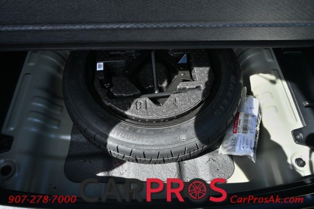 2023 Kia Seltos LX - AWD - Premium Cloth Seats - Power Locks, Windows & Mirrors - Lane Assist & Forward Collision Alert - Apple Carplay & Android Auto - USB Input - Back Up Camera - Cruise Control - 31 MPG - 1-Owner Anchorage AK