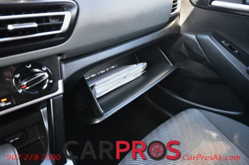 2023 Kia Seltos LX - AWD - Premium Cloth Seats - Power Locks, Windows & Mirrors - Lane Assist & Forward Collision Alert - Apple Carplay & Android Auto - USB Input - Back Up Camera - Cruise Control - 31 MPG - 1-Owner Anchorage AK