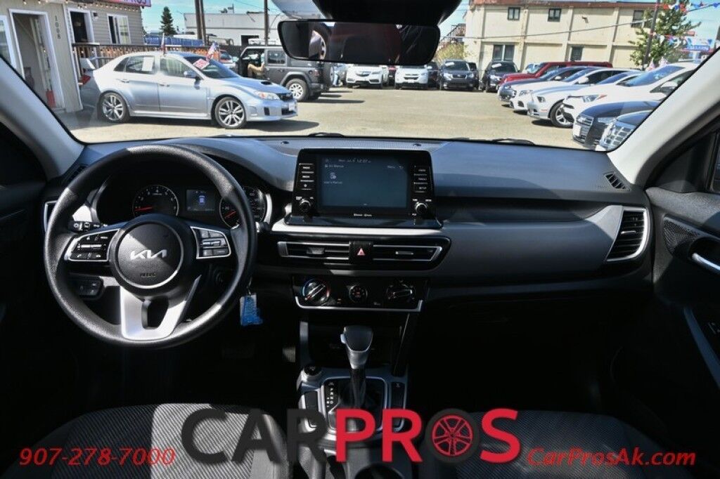 2023 Kia Seltos LX - AWD - Premium Cloth Seats - Power Locks, Windows & Mirrors - Lane Assist & Forward Collision Alert - Apple Carplay & Android Auto - USB Input - Back Up Camera - Cruise Control - 31 MPG - 1-Owner Anchorage AK