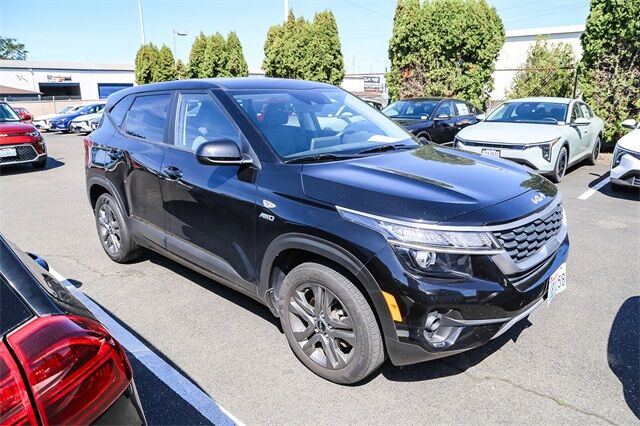2023 Kia Seltos LX Tacoma WA