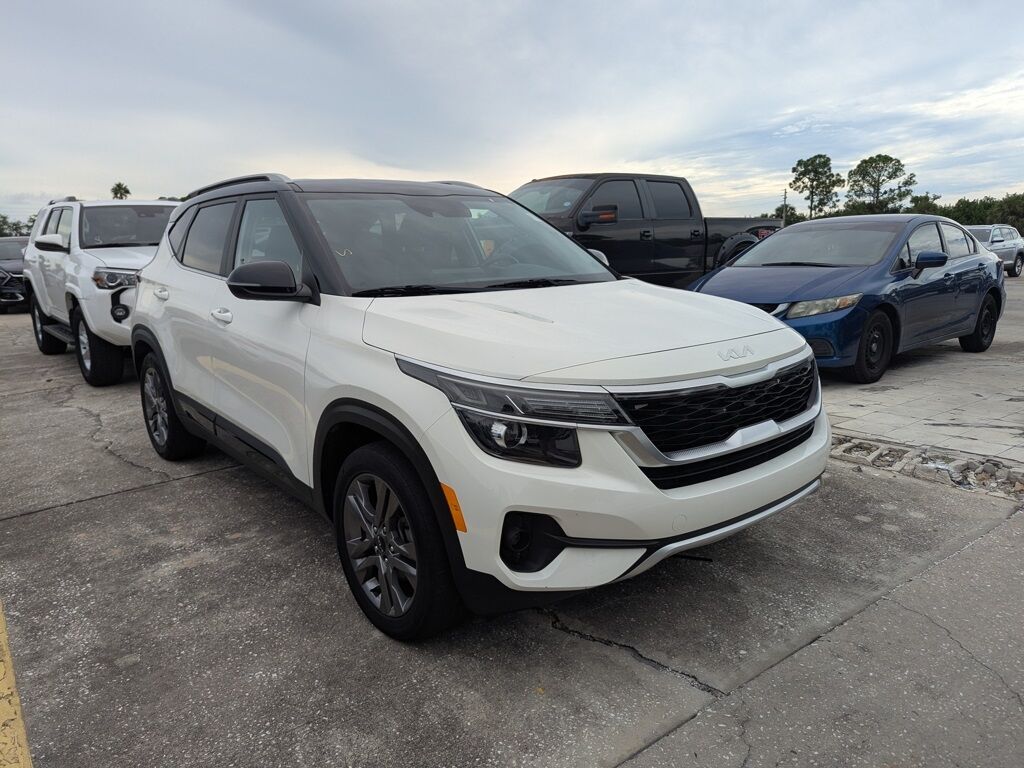 2023 Kia Seltos S Oshkosh WI