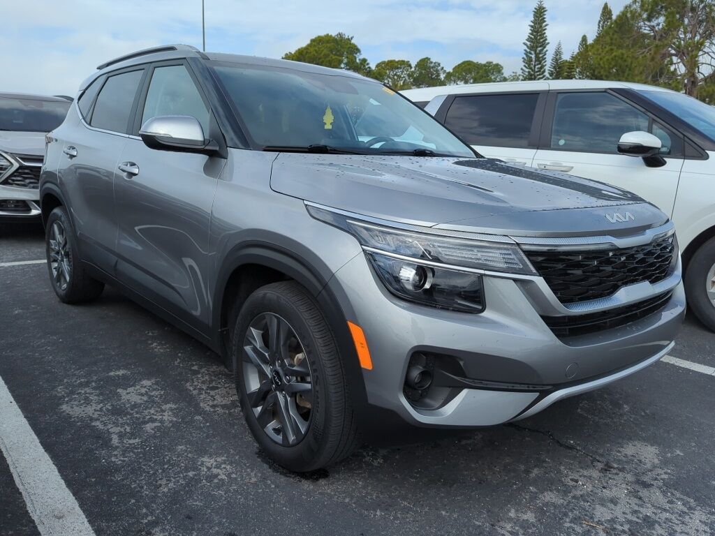 2023 Kia Seltos S