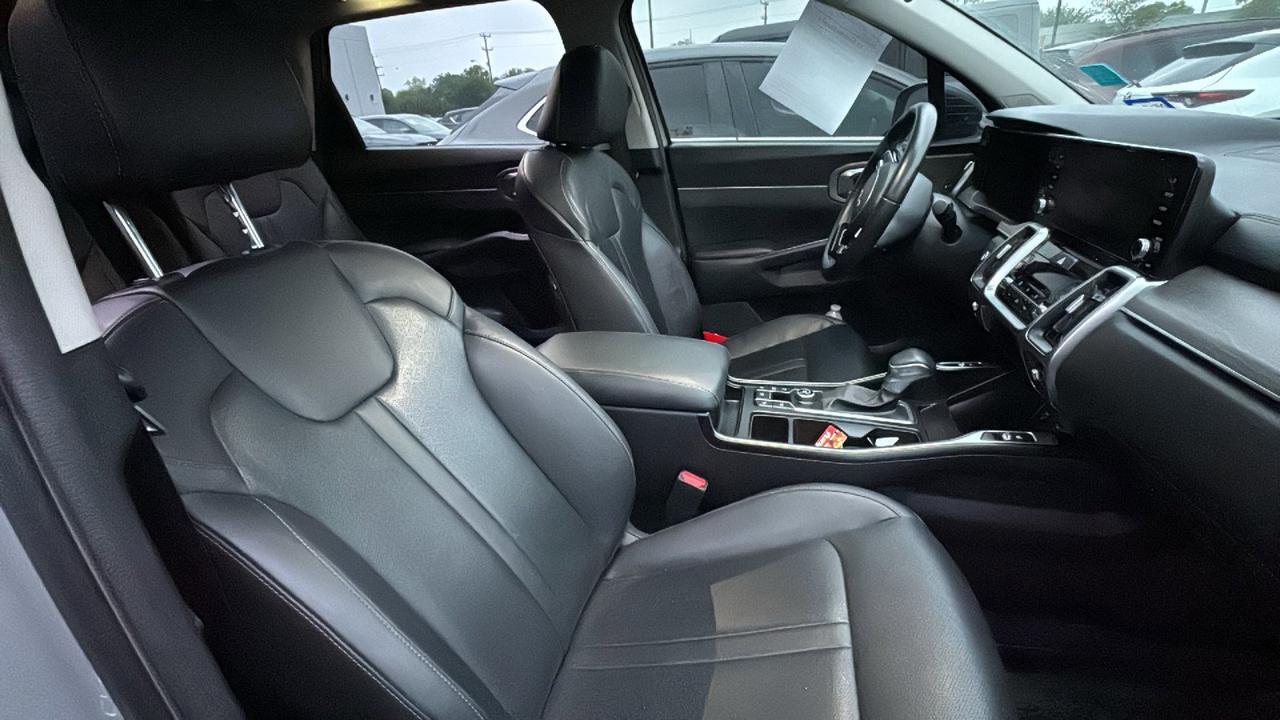 2023 Kia Sorento EX