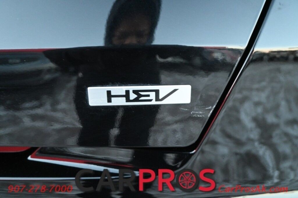 2023 Kia Sorento Hybrid EX - AWD - Power & Heated Leather Seats - Push To Start - Navigation - Bluetooth - 3rd Row - Seats 6 - Remote Start - Backup Camera - Blind Spot Alert - Keyless Entry & Push to Start - 1 Owner Anchorage AK