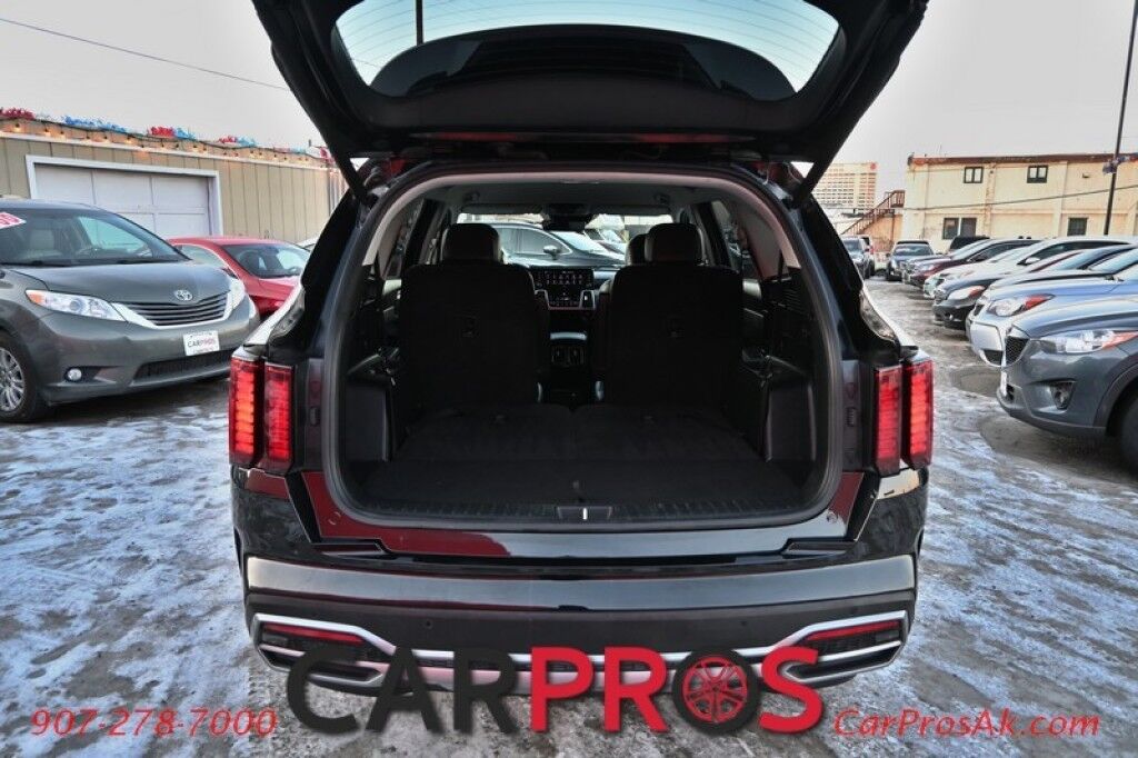 2023 Kia Sorento Hybrid EX - AWD - Power & Heated Leather Seats - Push To Start - Navigation - Bluetooth - 3rd Row - Seats 6 - Remote Start - Backup Camera - Blind Spot Alert - Keyless Entry & Push to Start - 1 Owner Anchorage AK