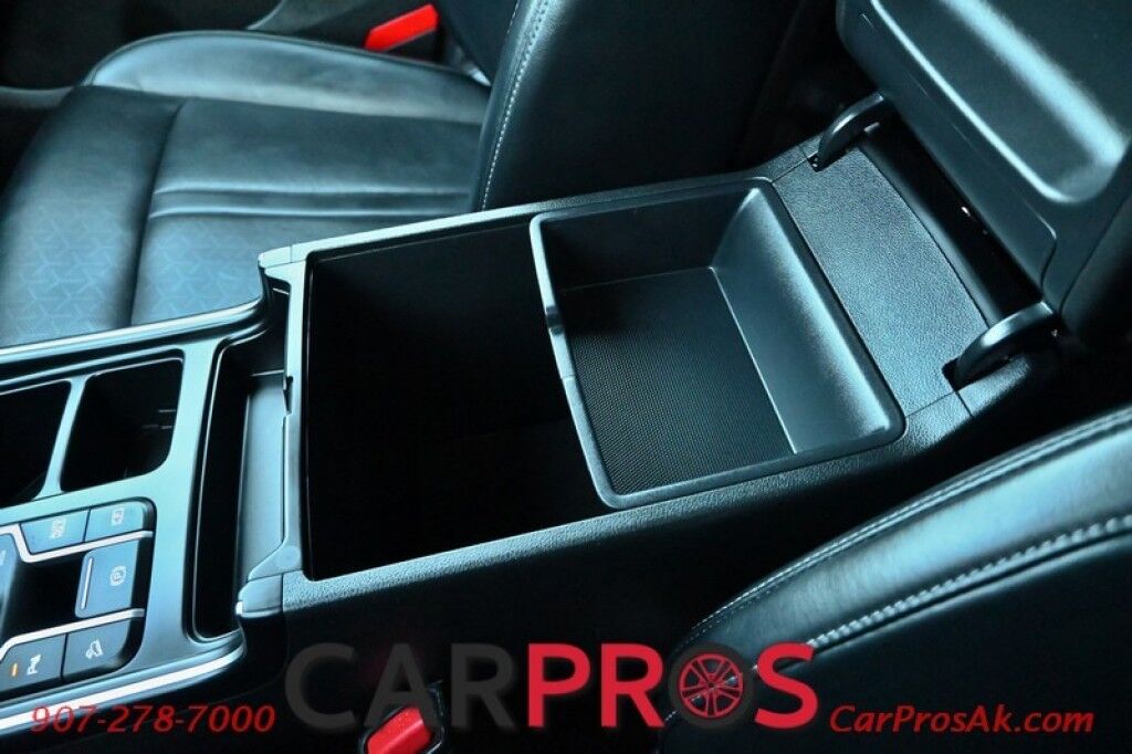 2023 Kia Sorento Hybrid EX - Power Heated Leather Seats - Push To Start - Navigation - Bluetooth - 3rd Row - Seats 6 - Remote Start - Backup Camera - Blind Spot Alert - Keyless Entry & Push to Start - Rear Parking Sensors Anchorage AK