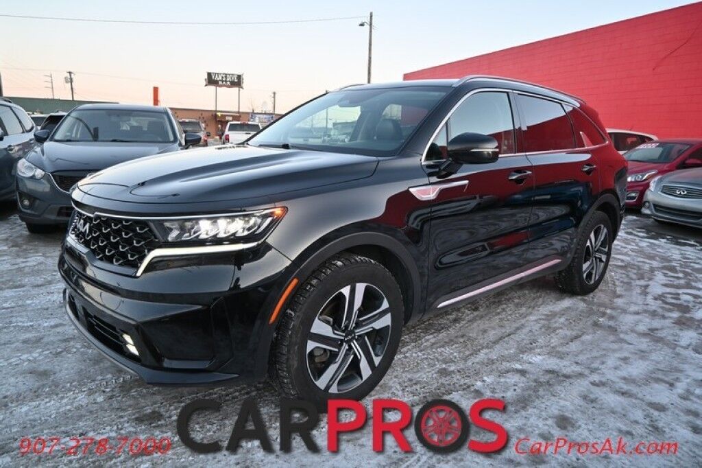 2023 Kia Sorento Hybrid EX - Power Heated Leather Seats - Push To Start - Navigation - Bluetooth - 3rd Row - Seats 6 - Remote Start - Backup Camera - Blind Spot Alert - Keyless Entry & Push to Start - Rear Parking Sensors