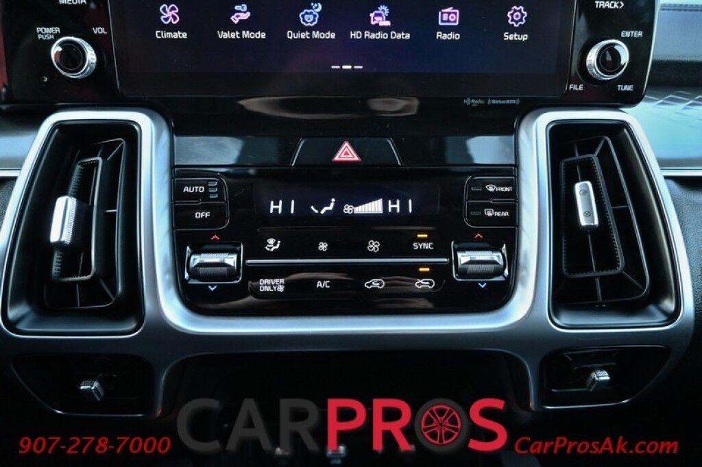 2023 Kia Sorento Hybrid EX - Power & Heated Leather Seats - Push To Start - Navigation - Bluetooth - 3rd Row - Seats 6 - Remote Start - Backup Camera - Blind Spot Alert - Keyless Entry & Push to Start - 1 Owner Anchorage AK