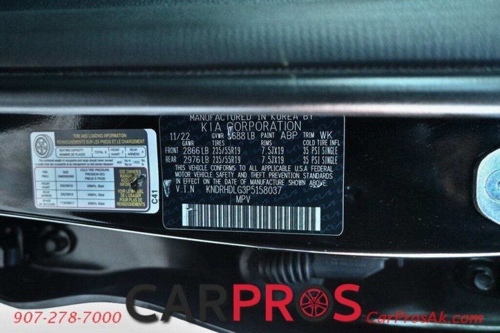 2023 Kia Sorento Hybrid EX - Power & Heated Leather Seats - Push To Start - Navigation - Bluetooth - 3rd Row - Seats 6 - Remote Start - Backup Camera - Blind Spot Alert - Keyless Entry & Push to Start - 1 Owner Anchorage AK