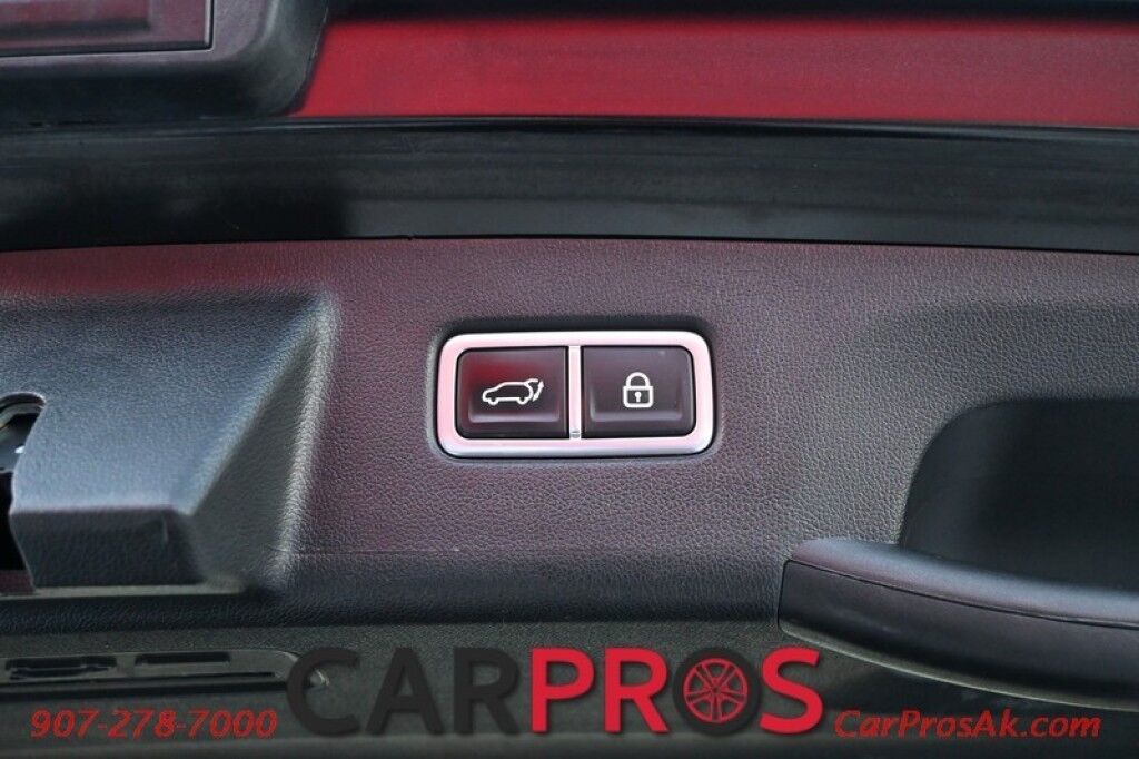 2023 Kia Sorento Hybrid EX - Power & Heated Leather Seats - Push To Start - Navigation - Bluetooth - 3rd Row - Seats 6 - Remote Start - Backup Camera - Blind Spot Alert - Keyless Entry & Push to Start - 1 Owner Anchorage AK