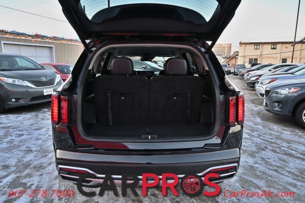 2023 Kia Sorento Hybrid EX - Power & Heated Leather Seats - Push To Start - Navigation - Bluetooth - 3rd Row - Seats 6 - Remote Start - Backup Camera - Blind Spot Alert - Keyless Entry & Push to Start - 1 Owner Anchorage AK